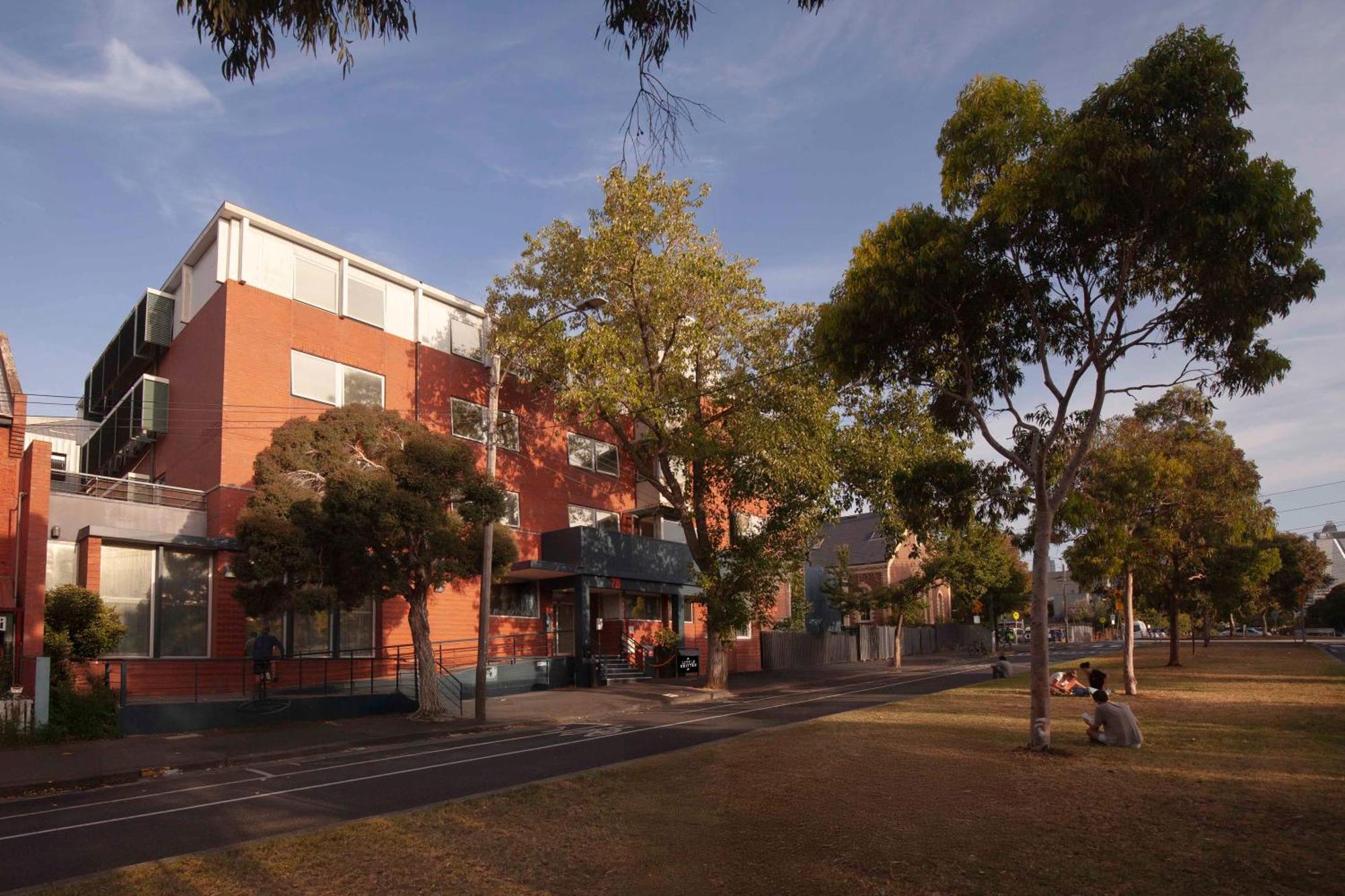 Little Drifter North Melbourne Hostel Exterior photo